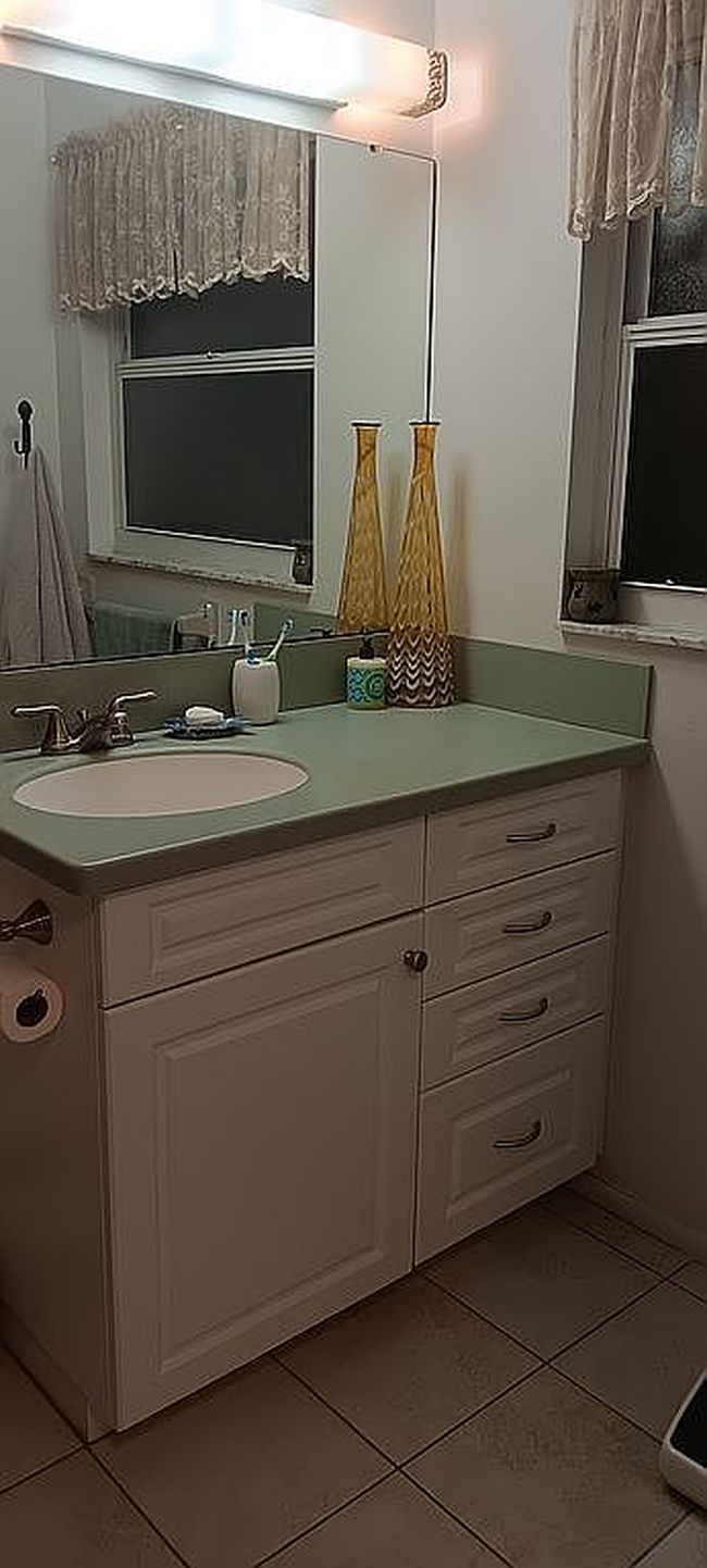 Image of 433 Darling Dr