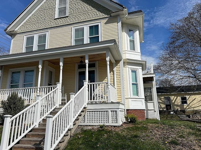 Image of 423 French St