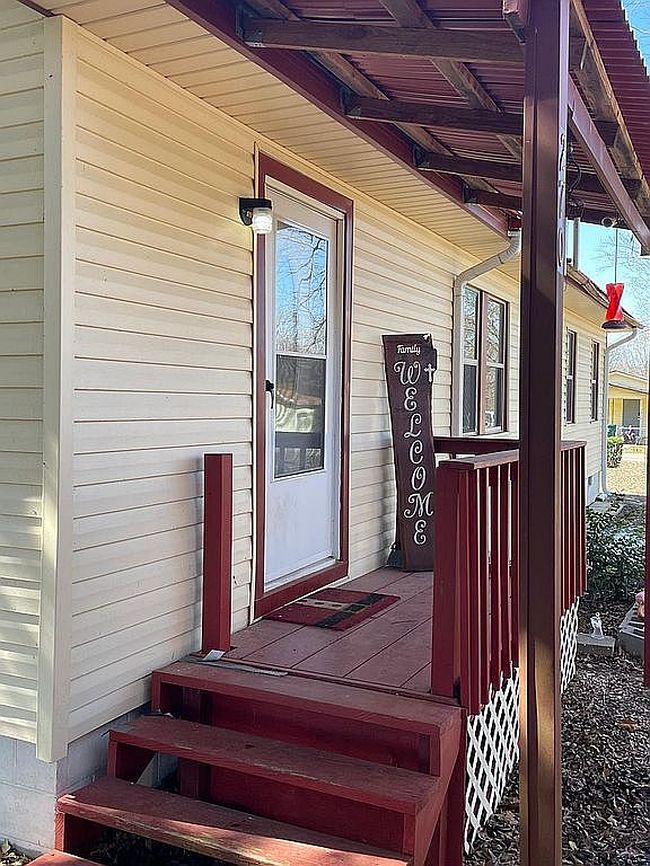 Image of 270 W Dena St