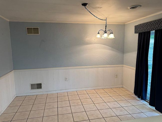 Image of 450 Saint Johns St