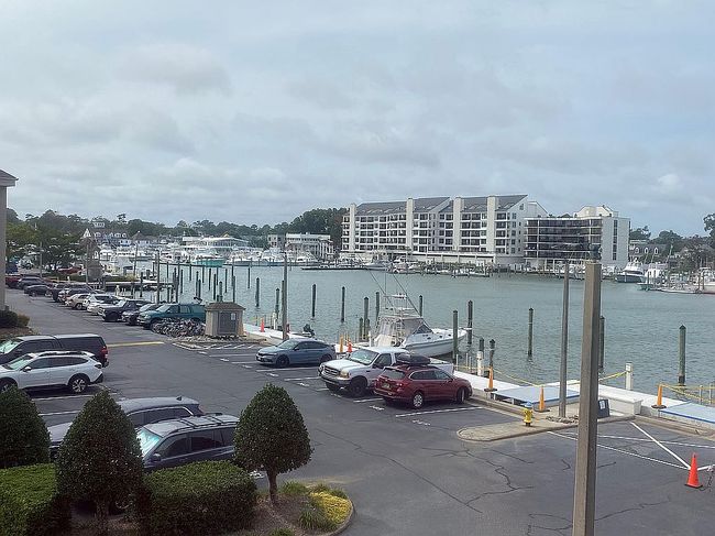 Image of 401 Harbour Poin #201