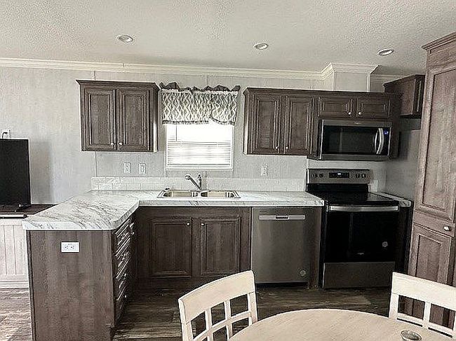 Additional photo 3 of property located at 12645 Morning Dr Lot 287