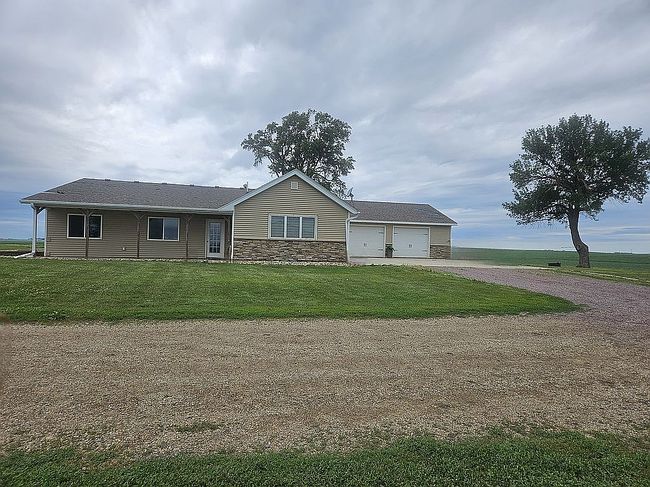 Photo of 2078 260th St, Inwood, IA