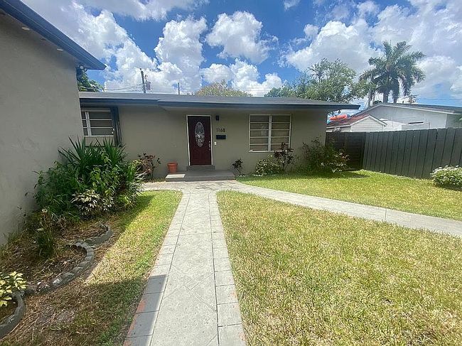 Image of 1166 W 24th St