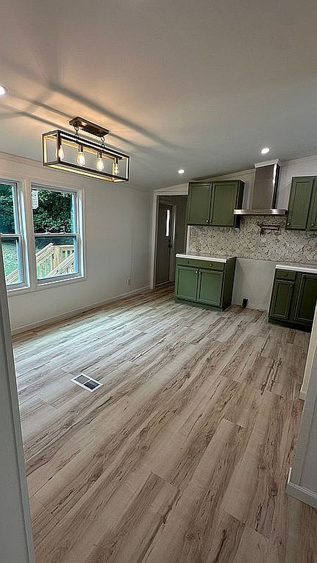 Photo of 545 Flatwood Dr, Laurens, SC