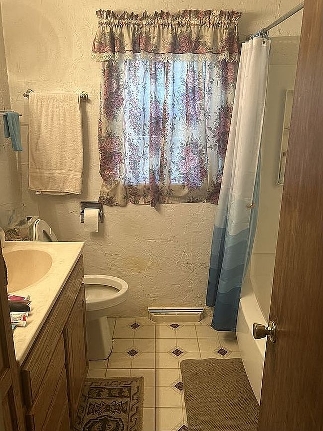 Image of 717 W 4th St