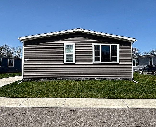 Photo of 10807 S Brookston Dr, Willis, MI