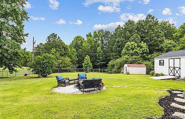 Image of 21116 Leonard Dr