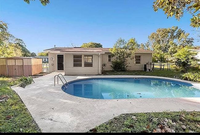Image of 2433 Adams Ave