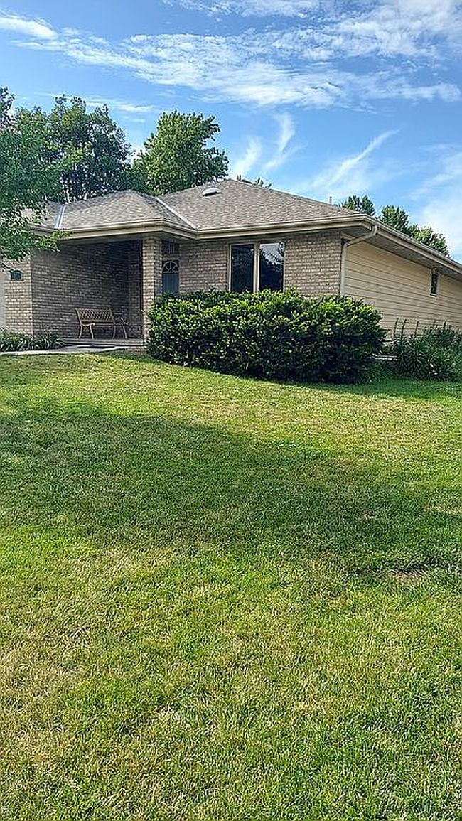 Preview of property located at 60 Pinewood Ave