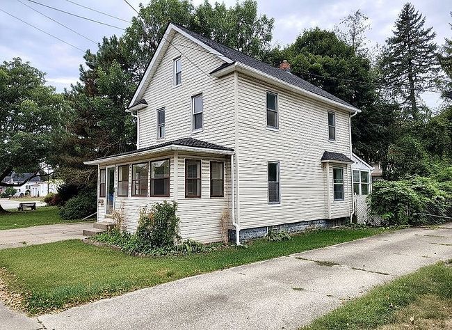 Photo of 914 Pitkin Ave