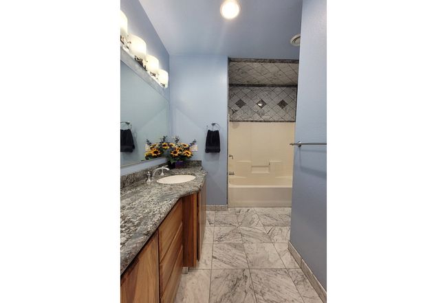 Additional photo 3 of property located at 2441 Tawndale Ln