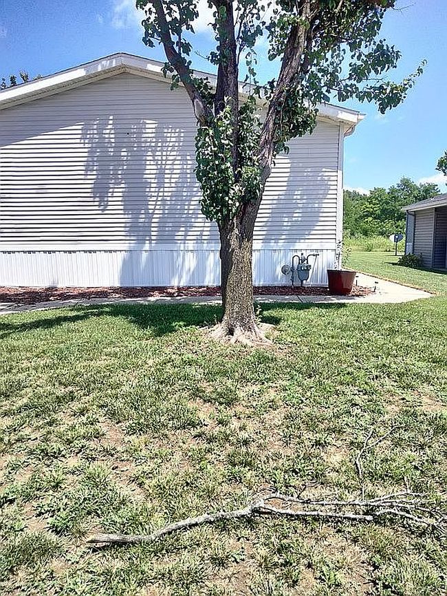 Additional photo 2 of property located at 190 Woodland Trails Dr