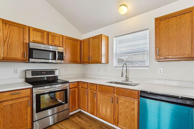 Additional photo 1 of property located at 231 Endora St