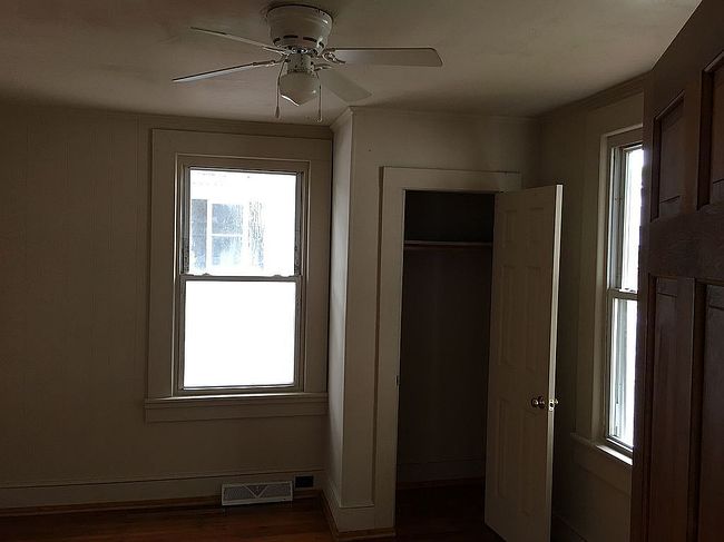 323 Caldwell Ave, Mooresville, NC