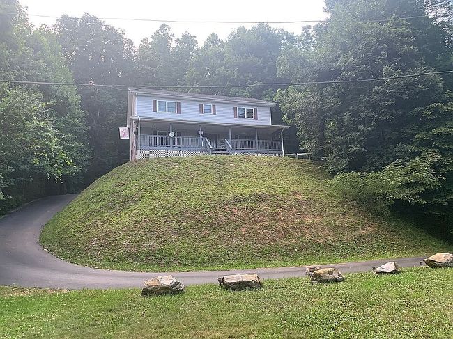 Photo of 161 Edith Ln, Bryson City, NC