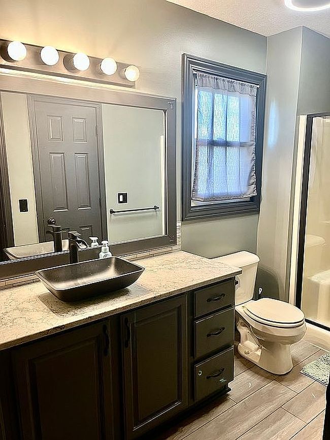 Photo of 2205 Laforge Ln, Auburn, IN