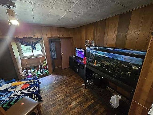 Image of 1001 E Locust St