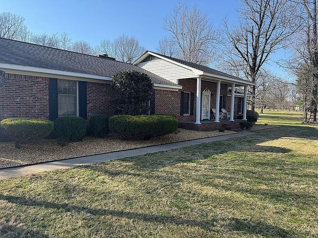 Image of 925 Massac Church Rd