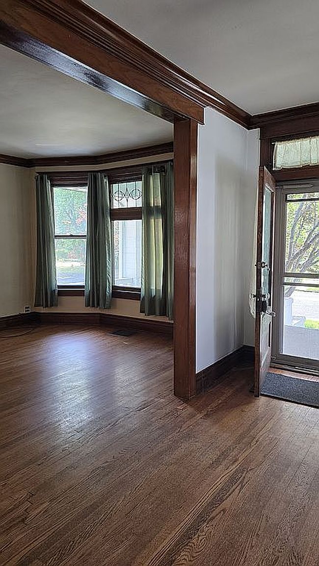 Photo of 1803 W Barker Ave, Peoria, IL