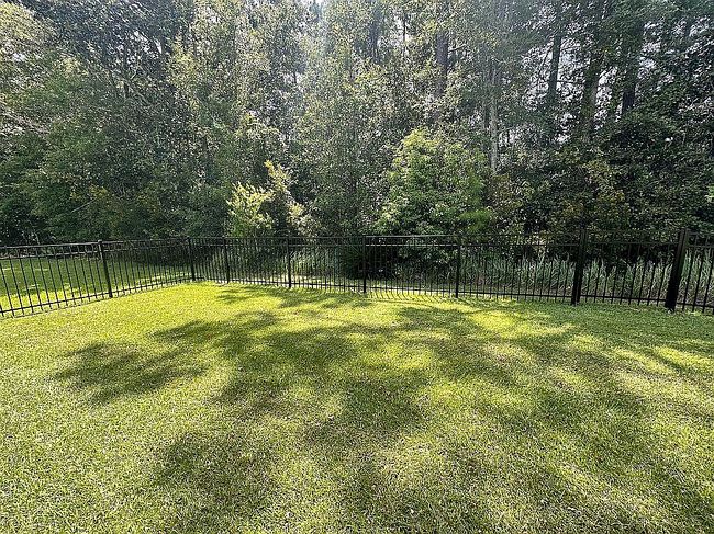 Image of 1400 Surrey Loop