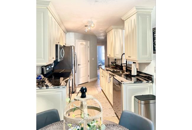 Image of 424 Luna Bella Ln
