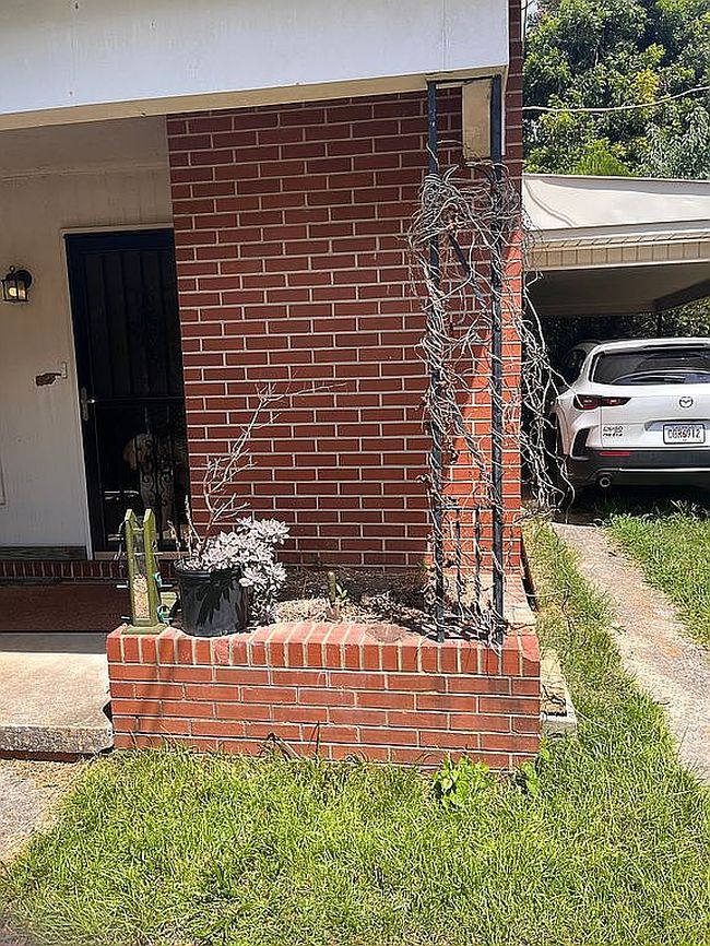 Photo of 27 S 1st Ave, Mc Rae, GA