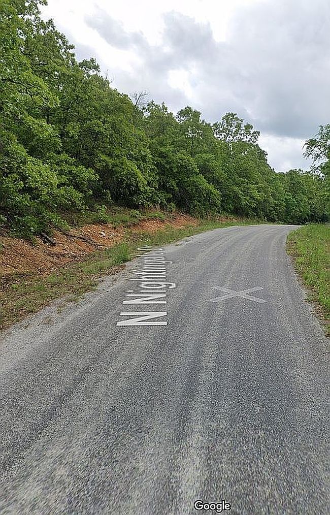 Photo of 306 N Nightingale Dr, Horseshoe Bend, AR