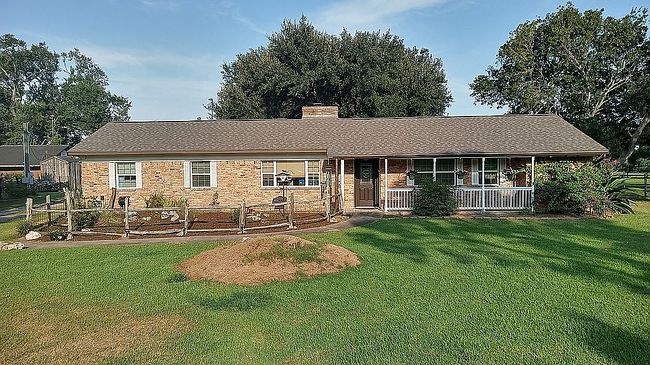 Photo of 9235 Ruth Rd, Rosharon, TX