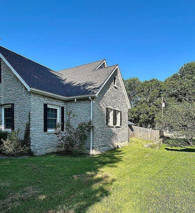 Photo of 314 Kendrick Ave, Monticello, KY
