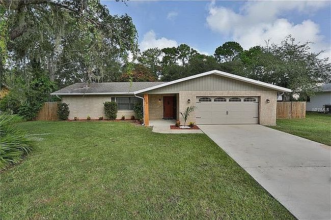 Photo of 318 Acacia Dr