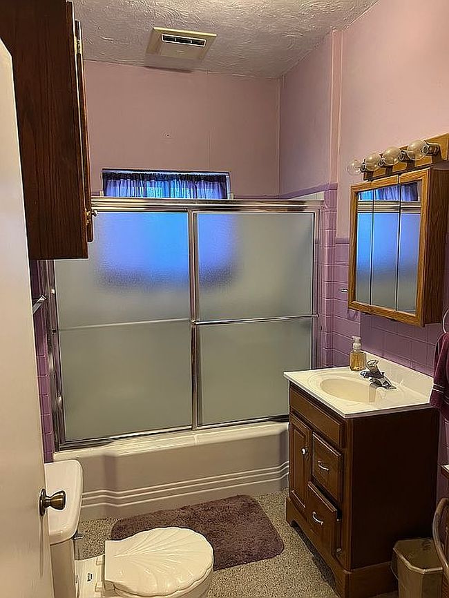 Photo of 621 N Pomeroy Ave, Hill City, KS