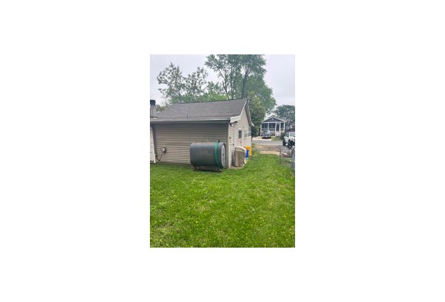 Photo of 1604 Midland Rd