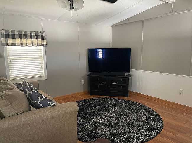 Image of 38205 Al St