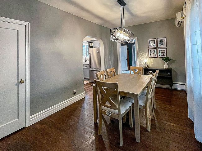 Photo of 207 E Christie Ave