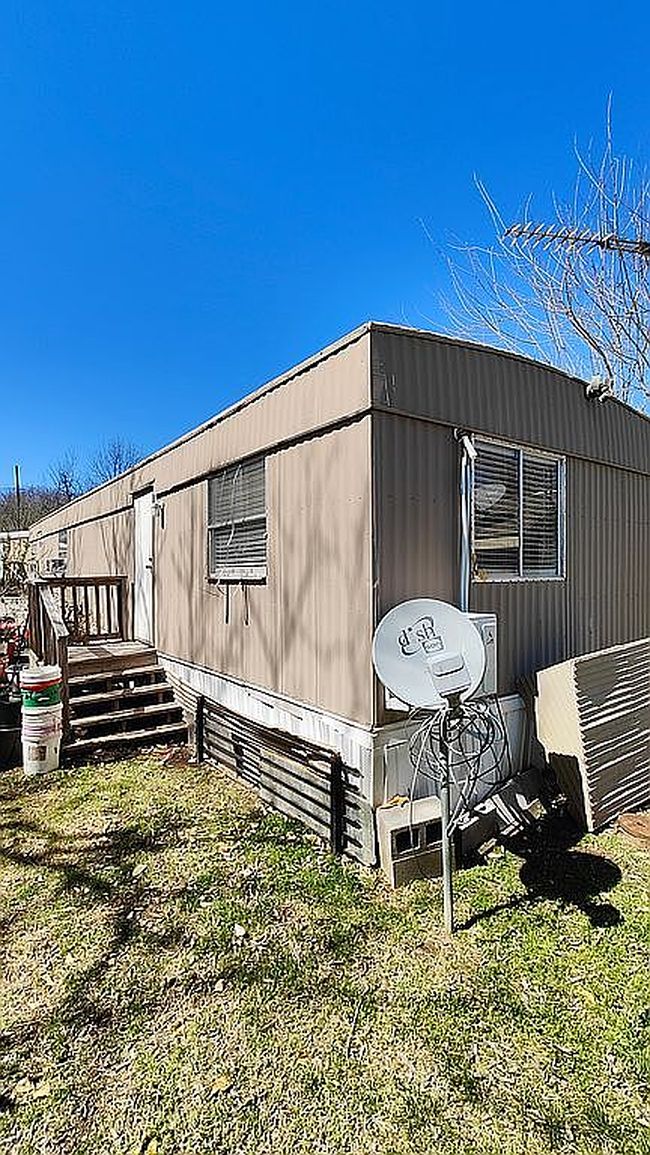 Preview of property located at 7905 Harwell St Trailer 41