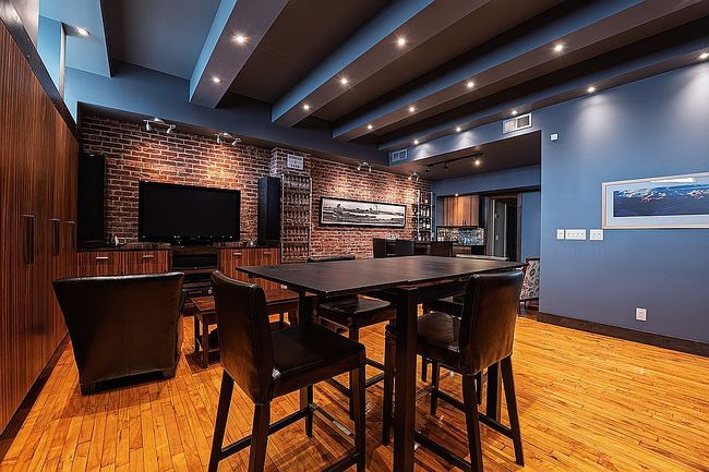 Additional photo 3 of property located at 13 N Michigan St