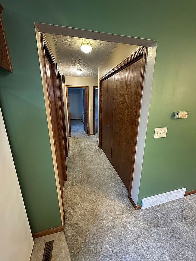 Photo of 2307 Elk St #3, Beatrice, NE