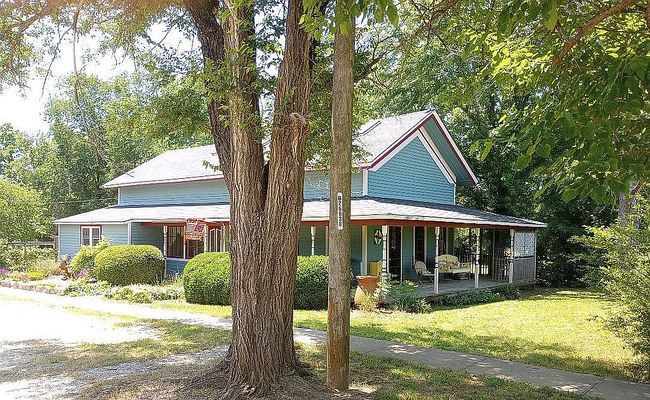 Image of 721 10th St