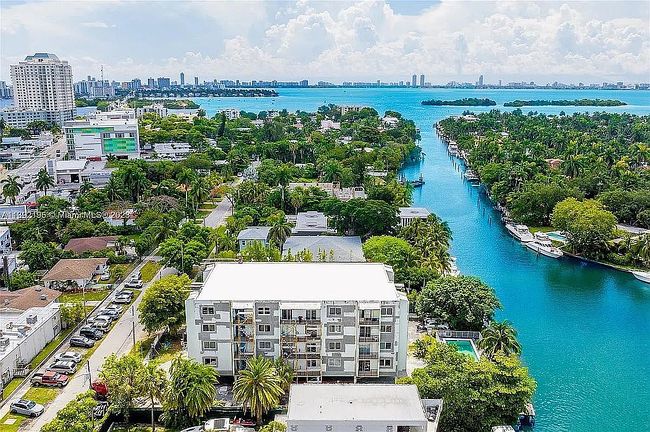Photo of 860 Ne 78th St Apt 303, Miami, FL