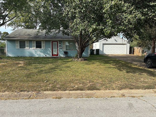Photo of 32 Southbrook Dr