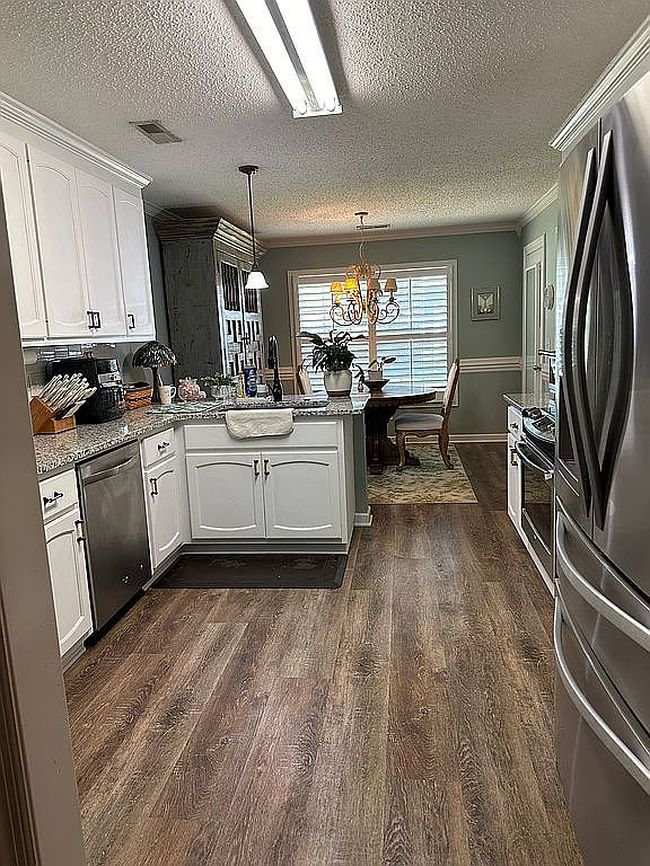 Image of 105 Liverpool Dr