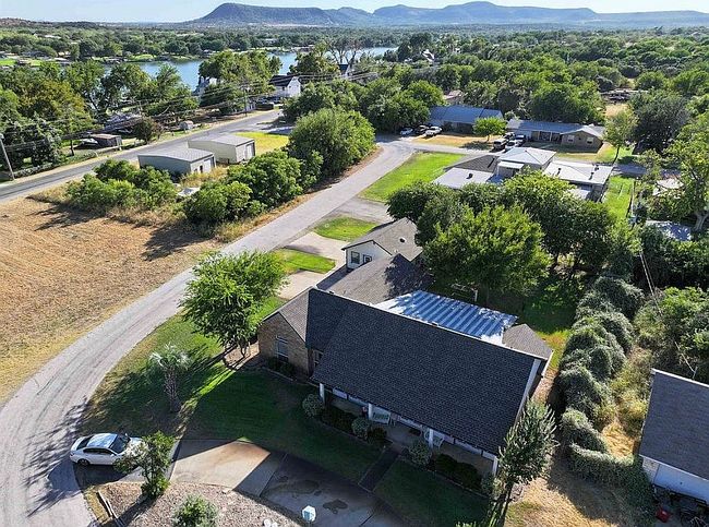 Image of 305 La Mesa St