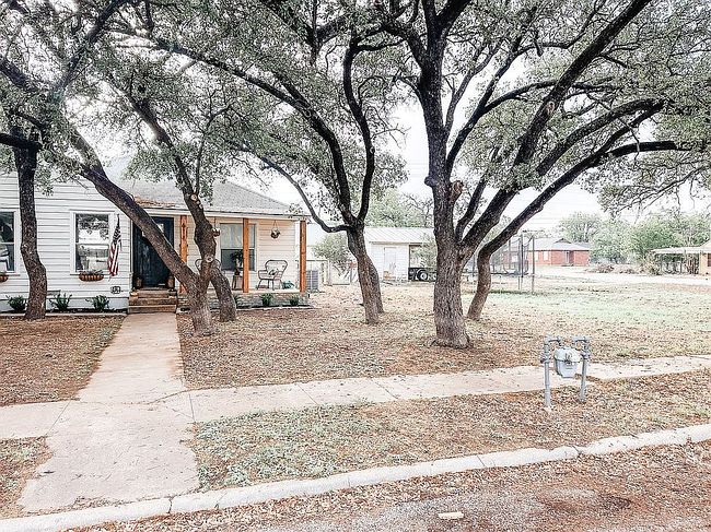 Image of 611 Poplar Dr