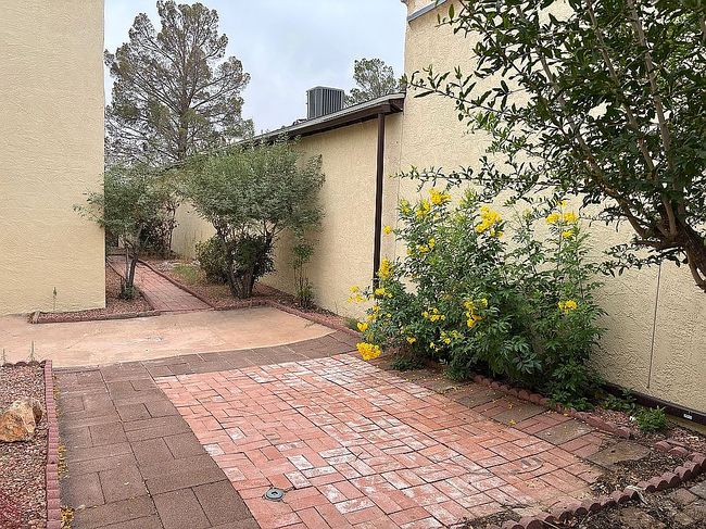 Preview of property located at 991 Roadrunner Cir