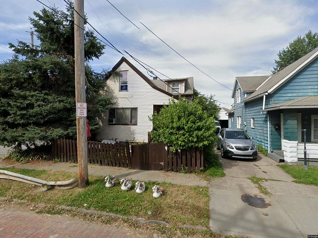 4118 E 57th St, Cleveland, OH