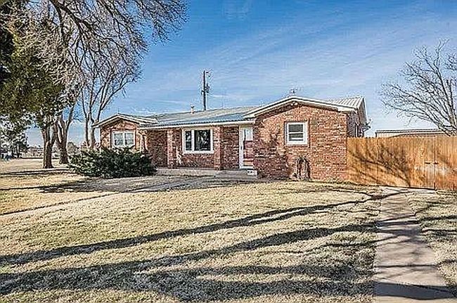 Preview of property located at 208 S Saint Marys St