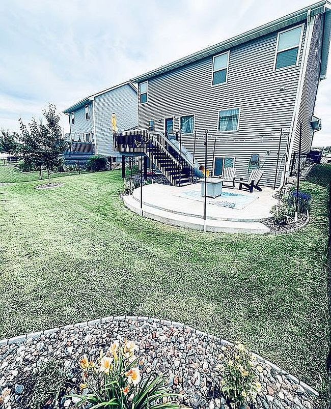 Photo of 109 Aspen Dr, Norwalk, IA