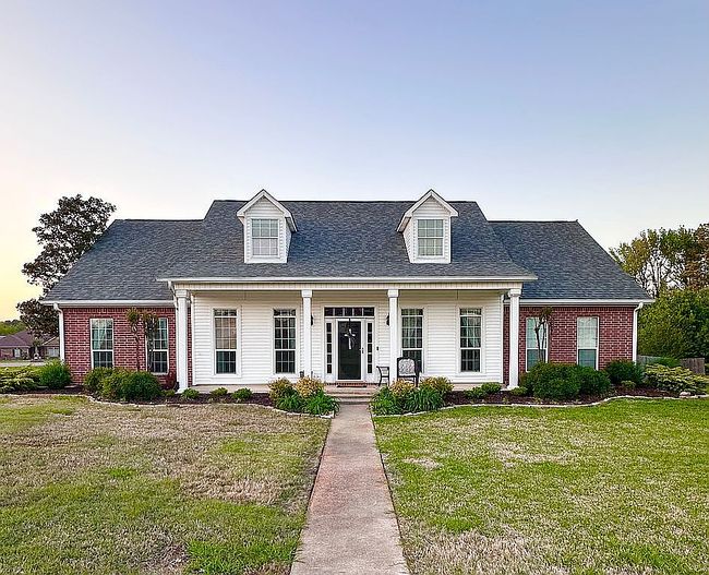 Image of 6201 Lost Creek Dr
