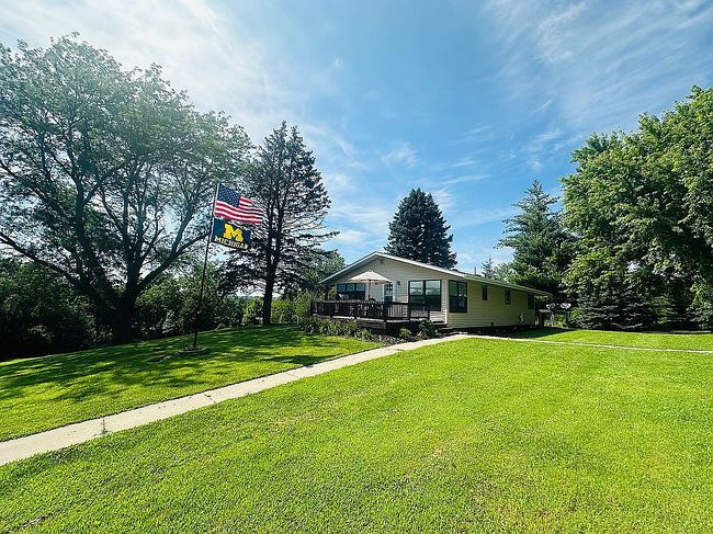 Preview of property located at 1176 Barker Ave